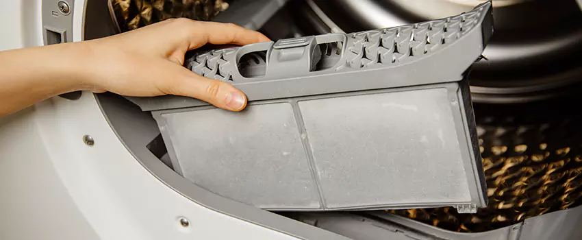 Signs Of A Clogged Dryer Lint Trap in Los Gatos, California